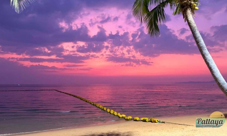 Sunset at Jomtien beach